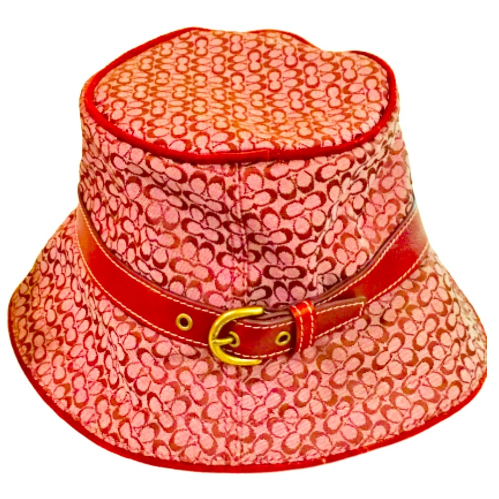 NWOT 💯% Authentic VINTAGE Coach Logo Bucket Hat!